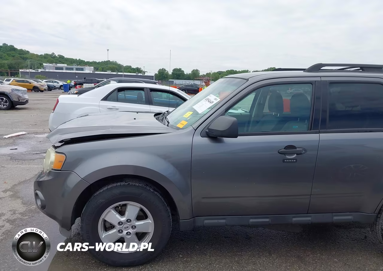 2009 Ford Escape Xlt VIN:1FMCU03709KA02726 - 18
