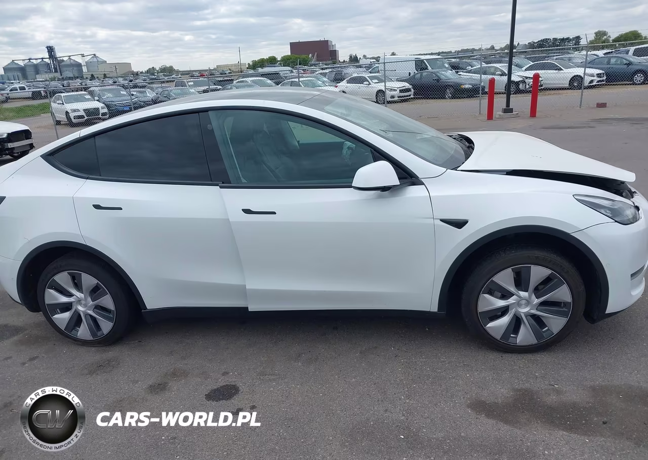 2022 Tesla Model Y Long Range Dual Motor All-Wheel Drive VIN:7SAYGDEE0NF315306 - 14