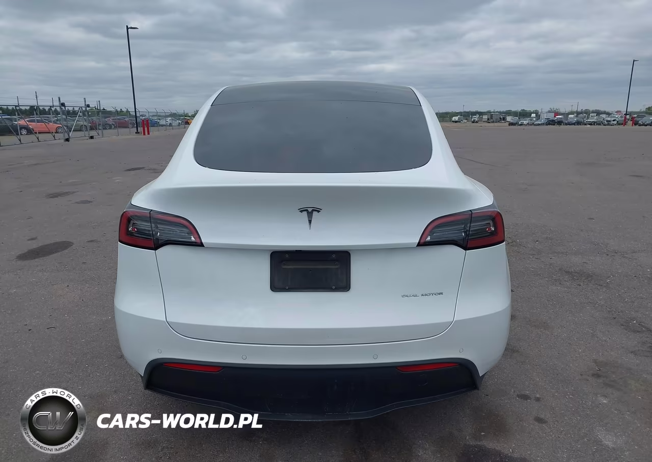 2022 Tesla Model Y Long Range Dual Motor All-Wheel Drive VIN:7SAYGDEE0NF315306 - 17