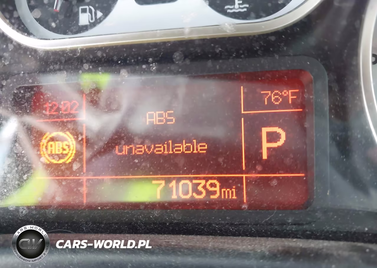 2014 Fiat 500L Trekking VIN:ZFBCFADH6EZ006120 - 14