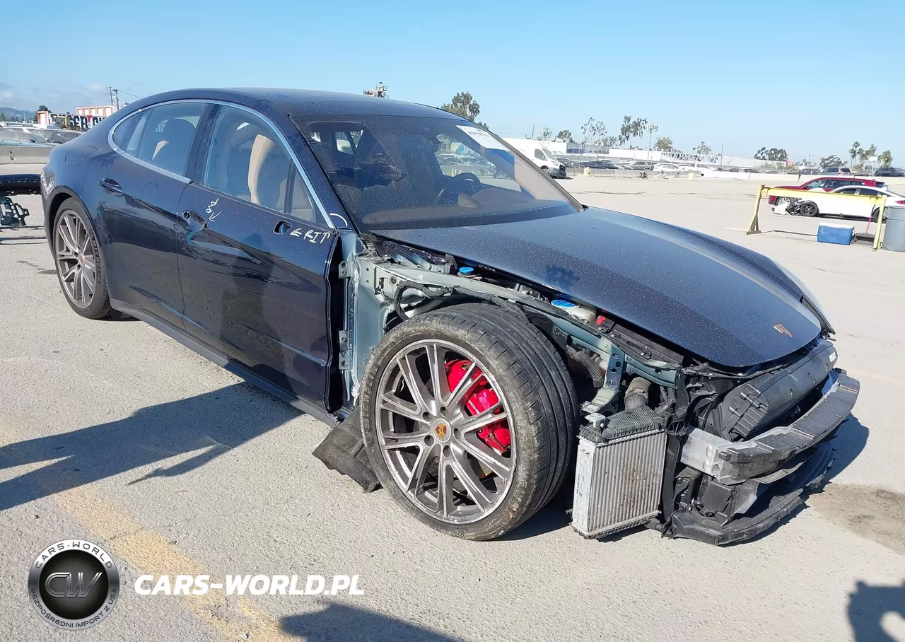 2022 Porsche Panamera 4S