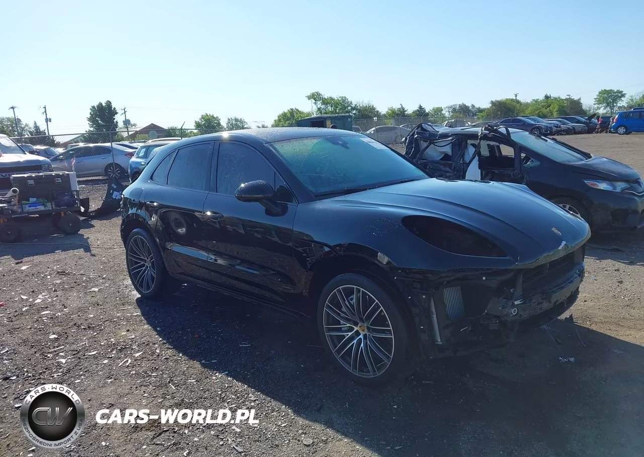 2021 Porsche Macan Turbo