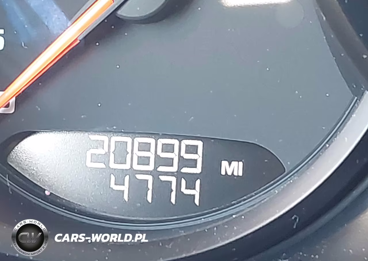 2021 Porsche Macan Turbo VIN:WP1AF2A52MLB60358 - 16