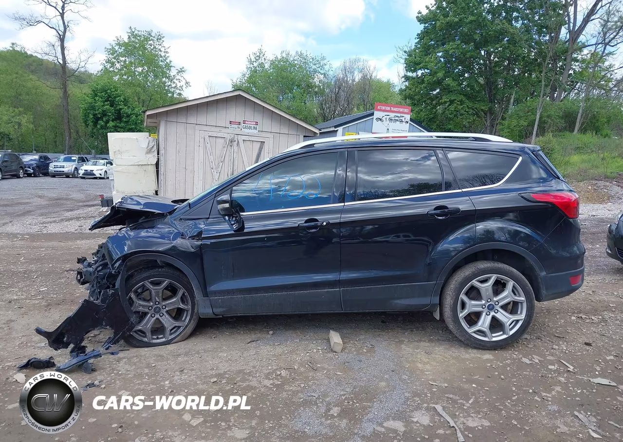 2019 Ford Escape Titanium VIN:1FMCU9J91KUB76369 - 13