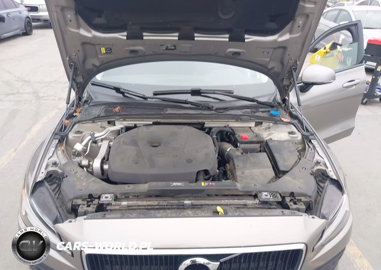 2021 Volvo V60 T5 Momentum VIN:YV1102EK3M2427316 - 10