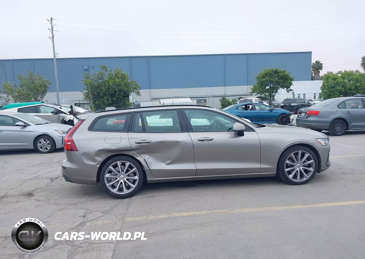 2021 Volvo V60 T5 Momentum VIN:YV1102EK3M2427316 - 13