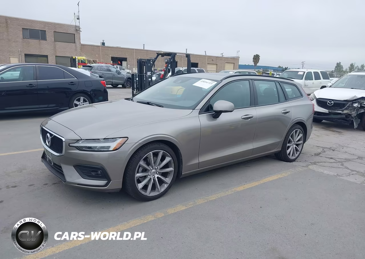 2021 Volvo V60 T5 Momentum VIN:YV1102EK3M2427316 - 2
