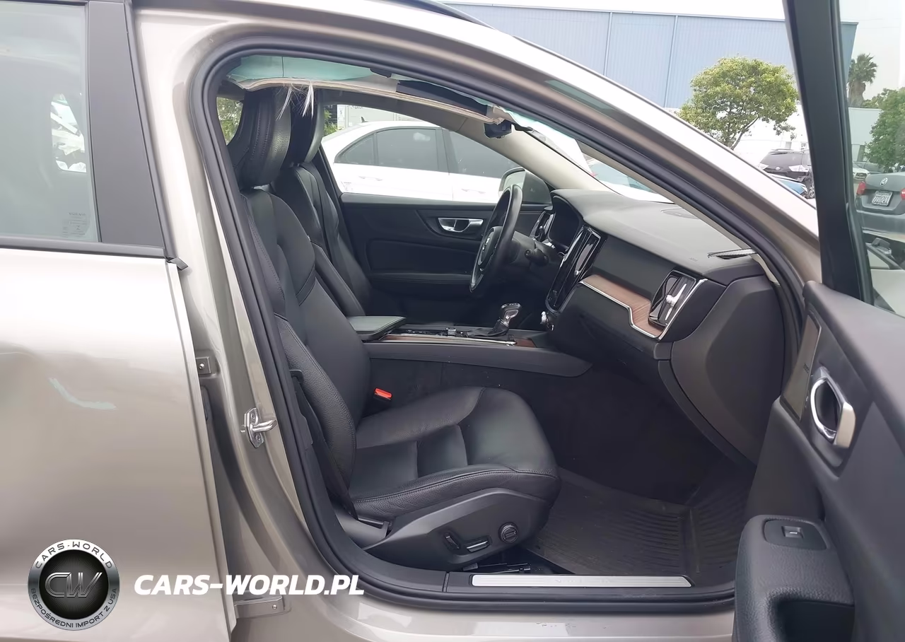 2021 Volvo V60 T5 Momentum VIN:YV1102EK3M2427316 - 5