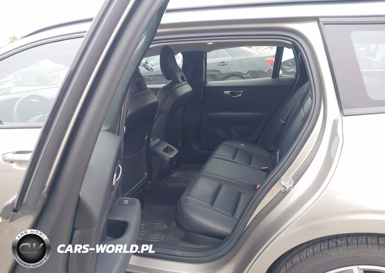2021 Volvo V60 T5 Momentum VIN:YV1102EK3M2427316 - 8