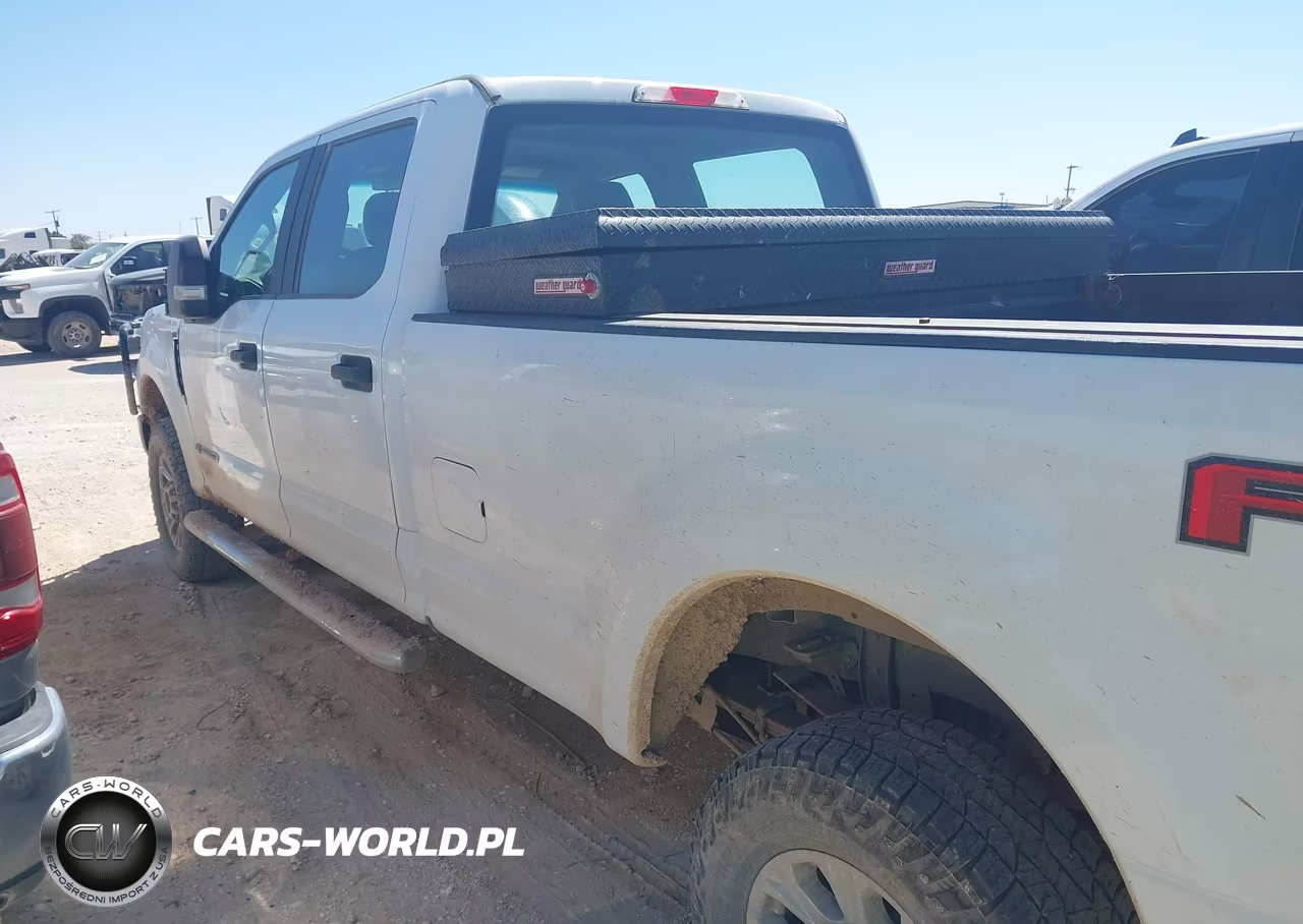 2018 Ford F-350 Xl VIN:1FT7W3BT2JEB19114 - 3