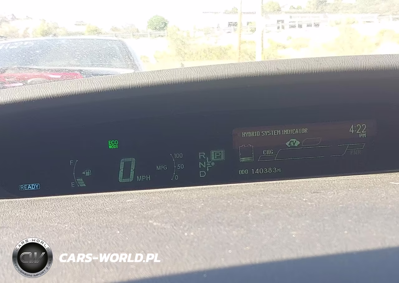 2015 Toyota Prius Two VIN:JTDKN3DU3F1994123 - 7