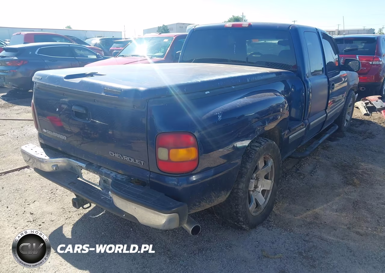 2000 Chevrolet Silverado 1500 Ls VIN:1GCEC19V2YZ317853 - 4
