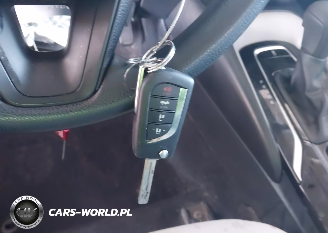 2020 Toyota Corolla Le VIN:5YFEPRAE7LP125216 - 11