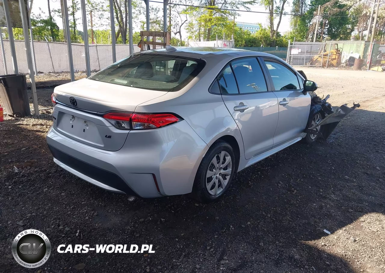 2020 Toyota Corolla Le VIN:5YFEPRAE7LP125216 - 4