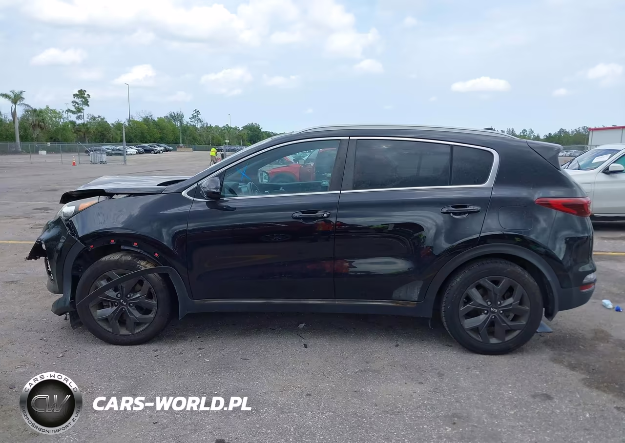 2020 Kia Sportage S VIN:KNDP63AC1L7661796 - 13