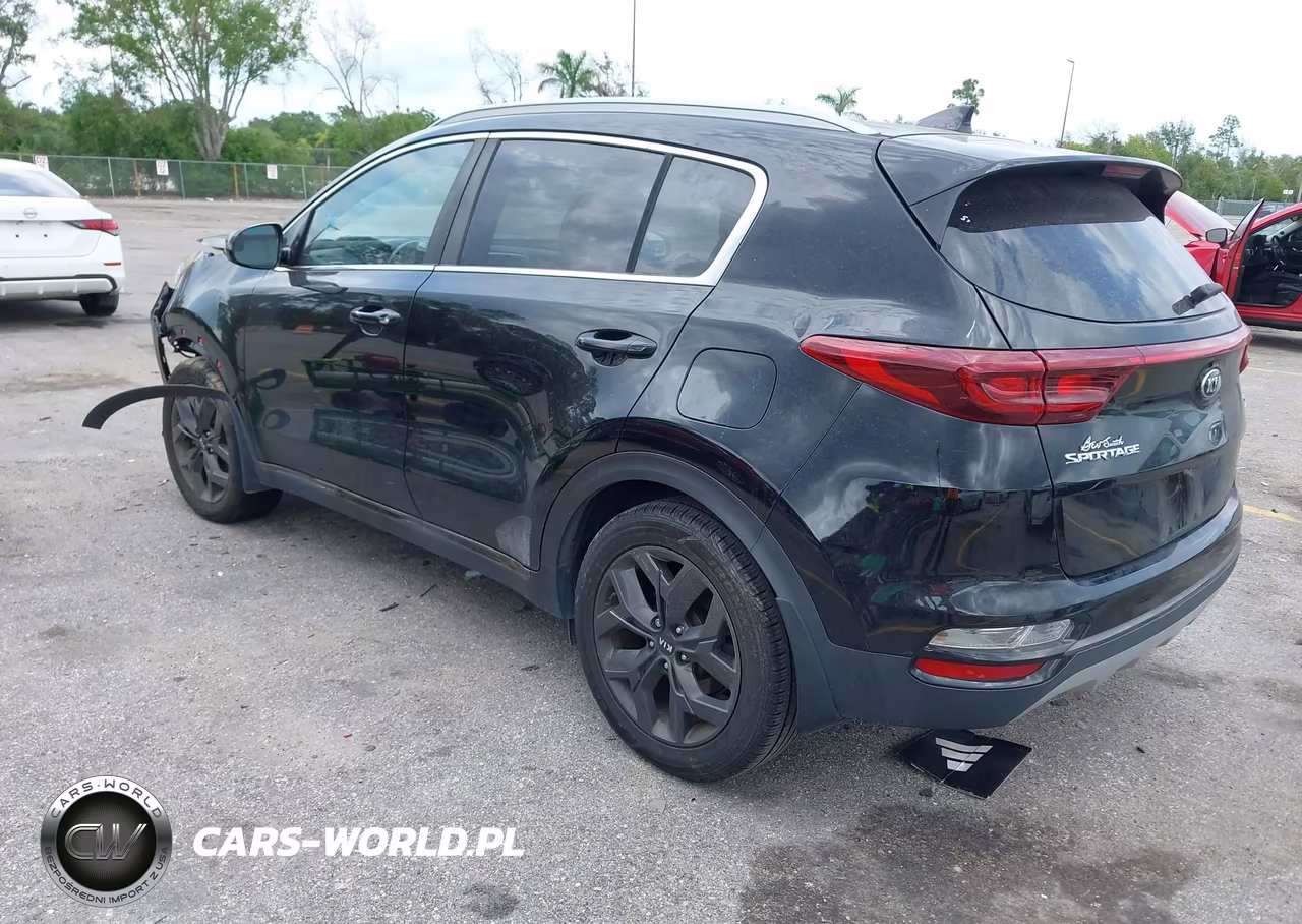 2020 Kia Sportage S VIN:KNDP63AC1L7661796 - 3