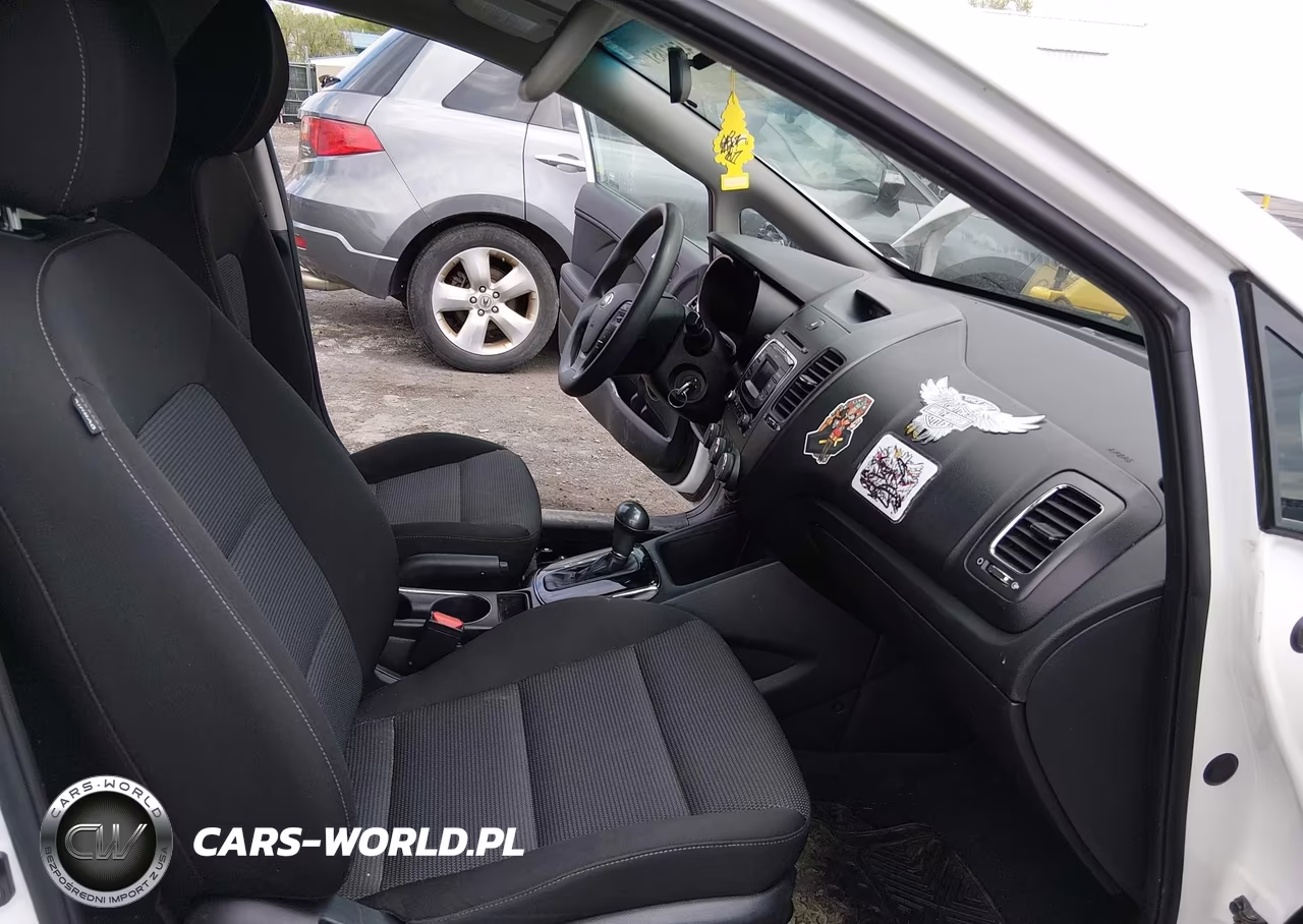 2017 Kia Forte Lx VIN:3KPFK4A71HE081312 - 5