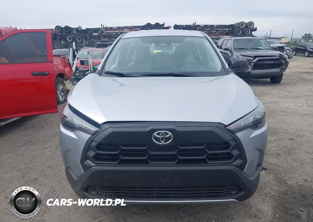2026 Toyota Corolla Cross L VIN:7MUAAAAGXTV168609 - 12