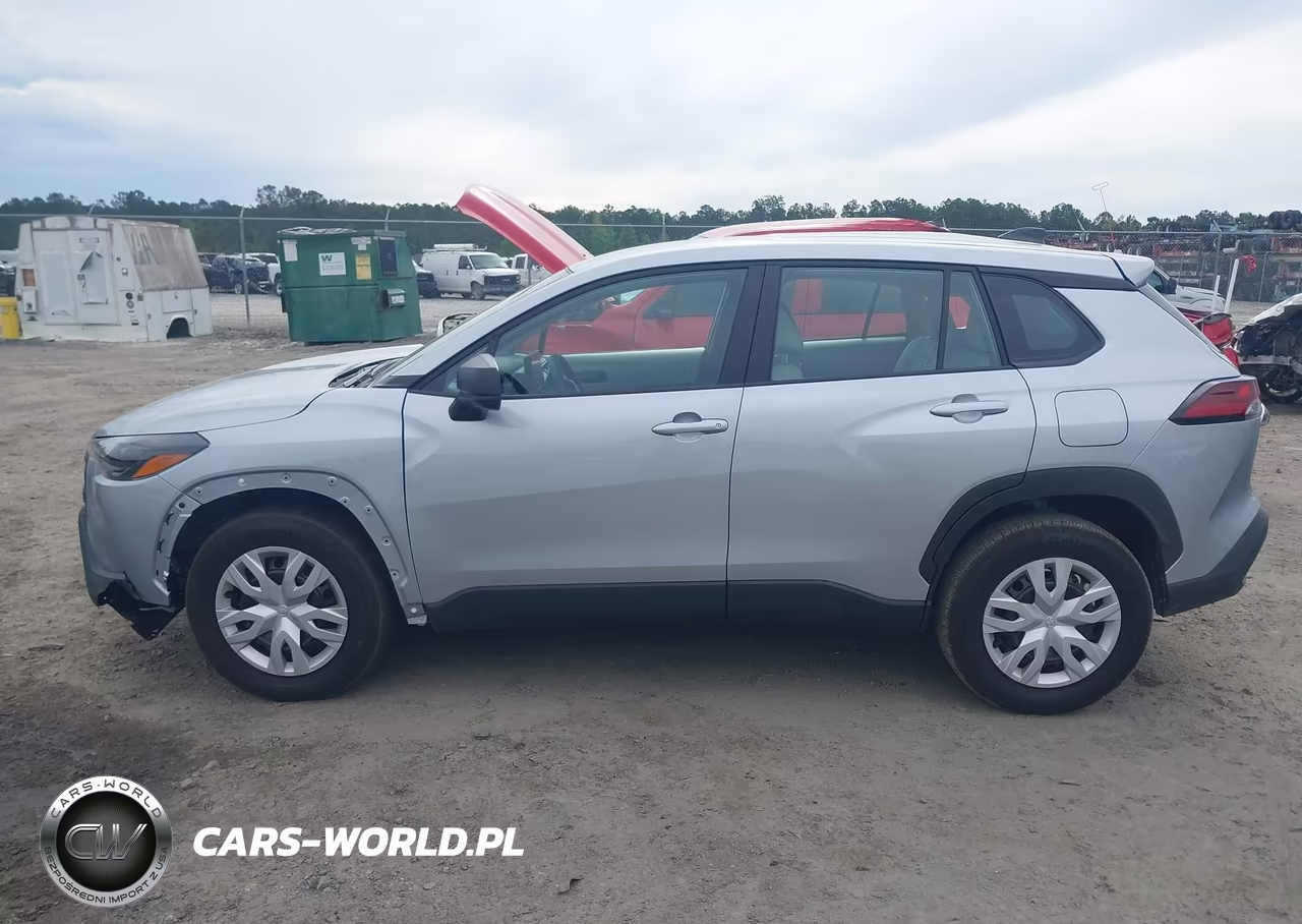 2026 Toyota Corolla Cross L VIN:7MUAAAAGXTV168609 - 14