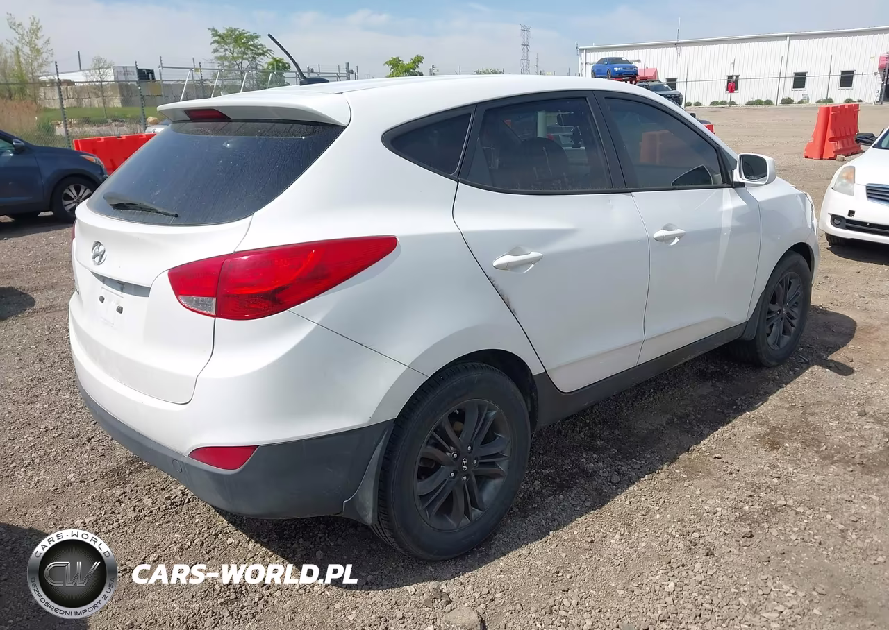 2015 Hyundai Tucson Gls VIN:KM8JT3AF5FU104321 - 4