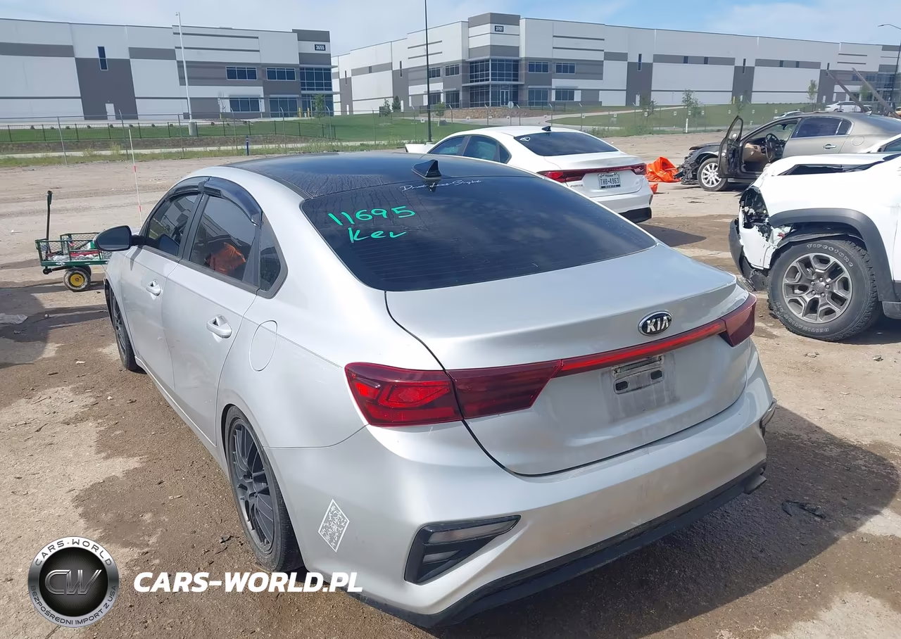 2021 Kia Forte Lxs VIN:3KPF24AD2ME350255 - 3