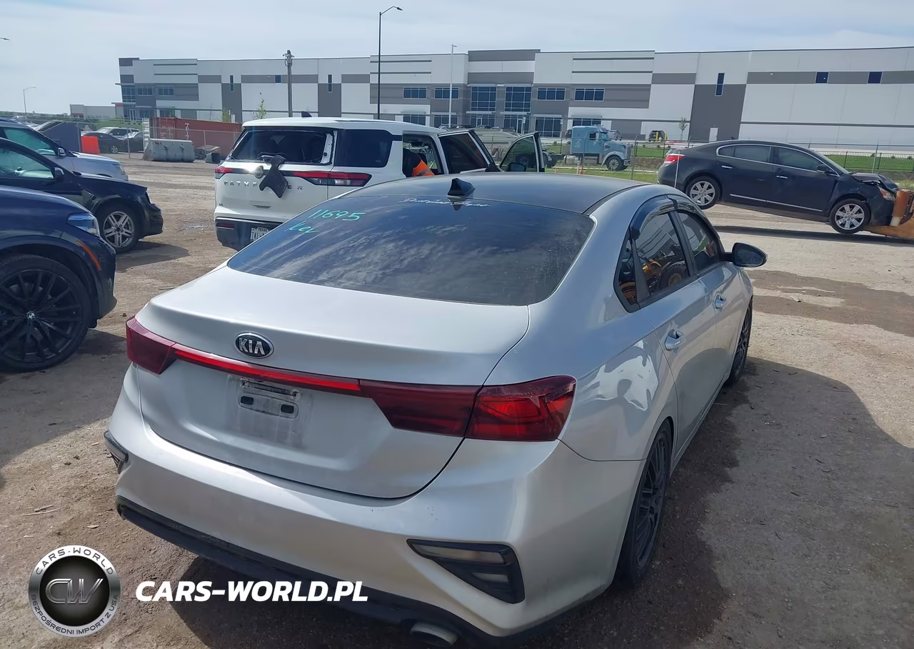2021 Kia Forte Lxs VIN:3KPF24AD2ME350255 - 4