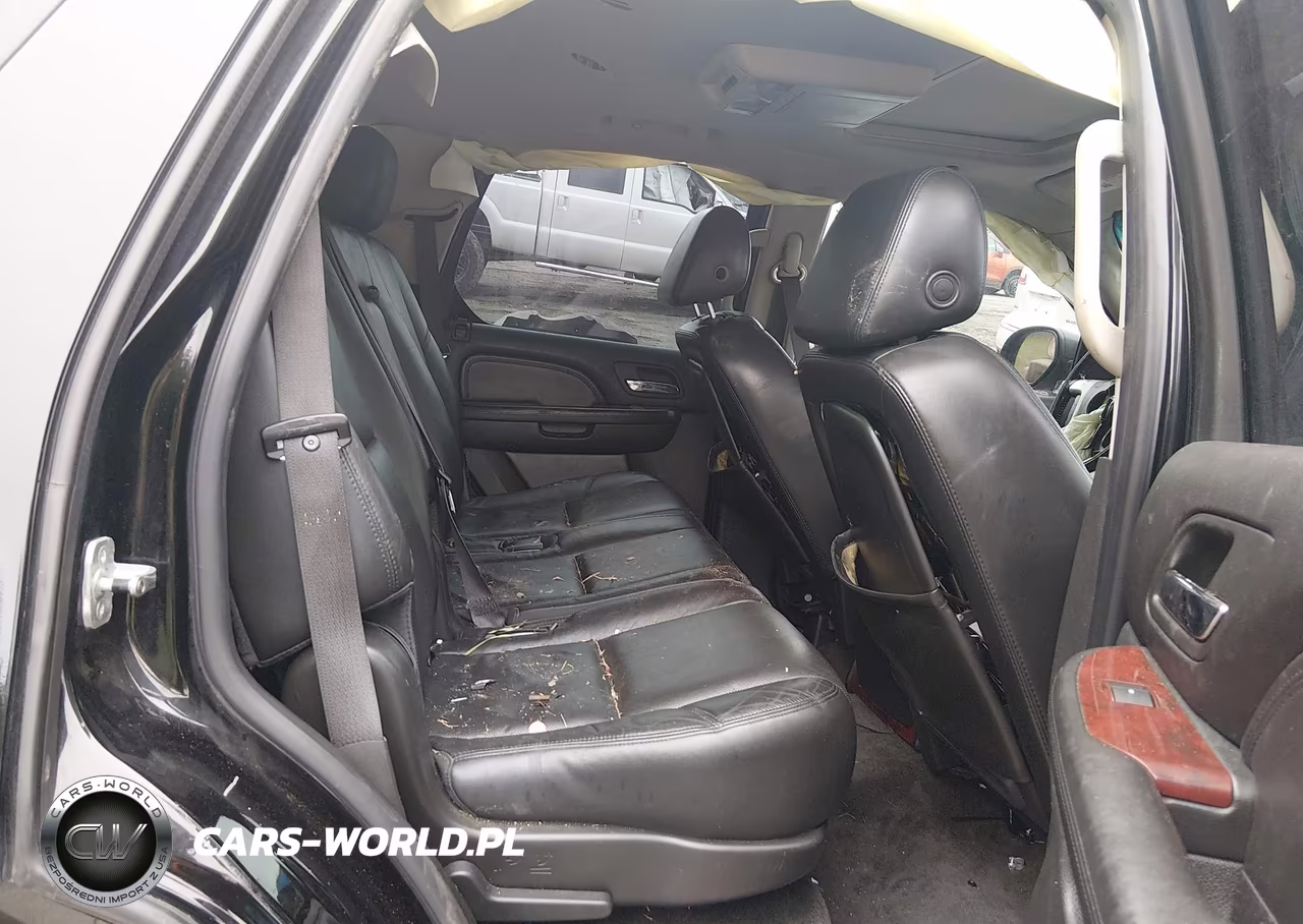 2007 Cadillac Escalade Standard VIN:1GYFK63877R152625 - 8