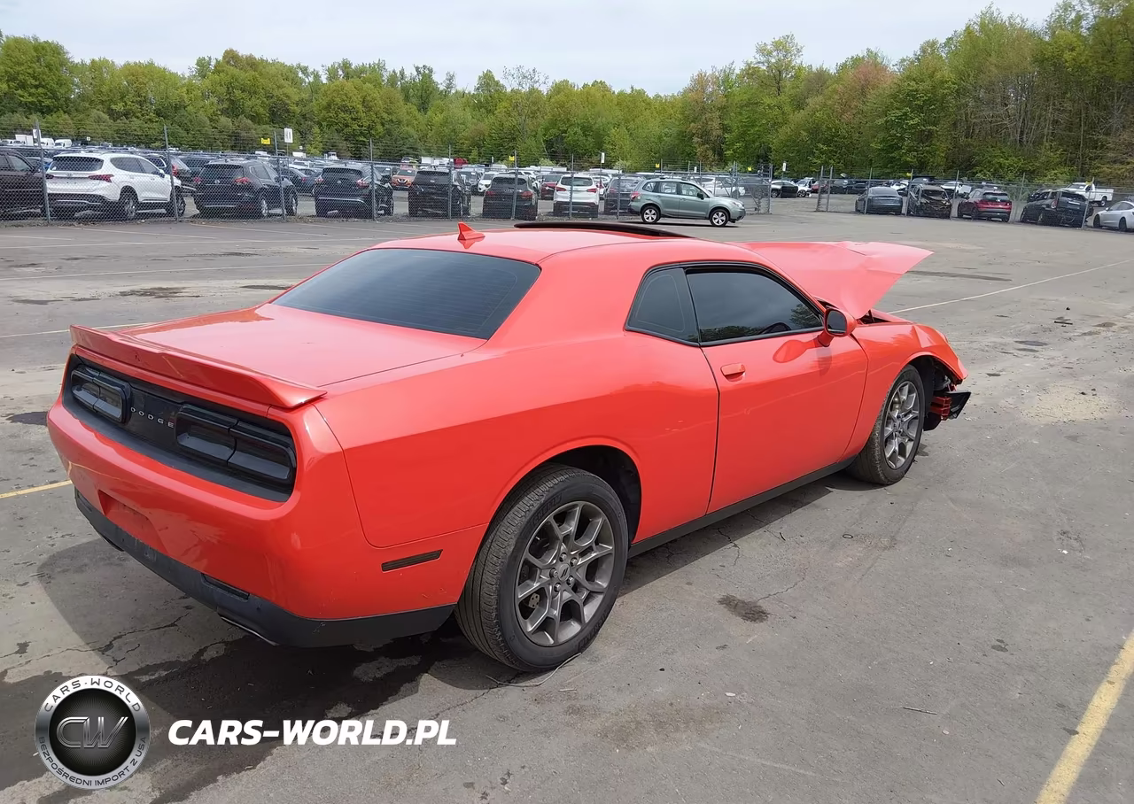 2017 Dodge Challenger Gt VIN:2C3CDZGG5HH555840 - 4