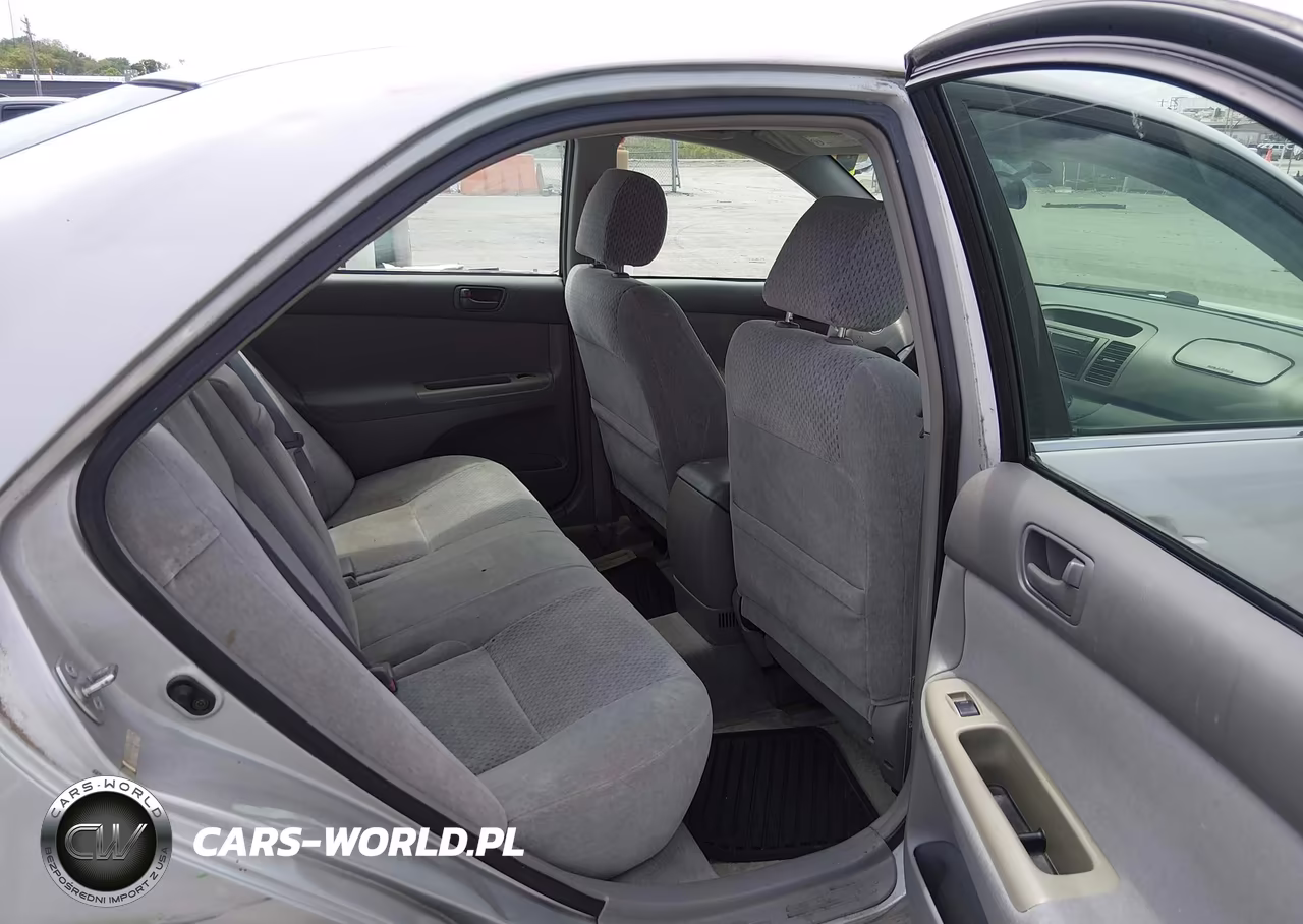 2003 Toyota Camry Le VIN:4T1BE32K13U216328 - 8