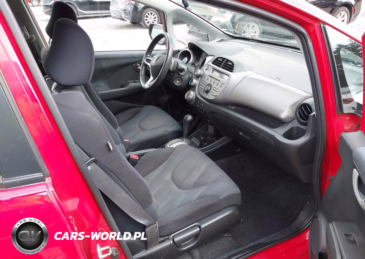2011 Honda Fit Sport VIN:JHMGE8H51BC011846 - 17
