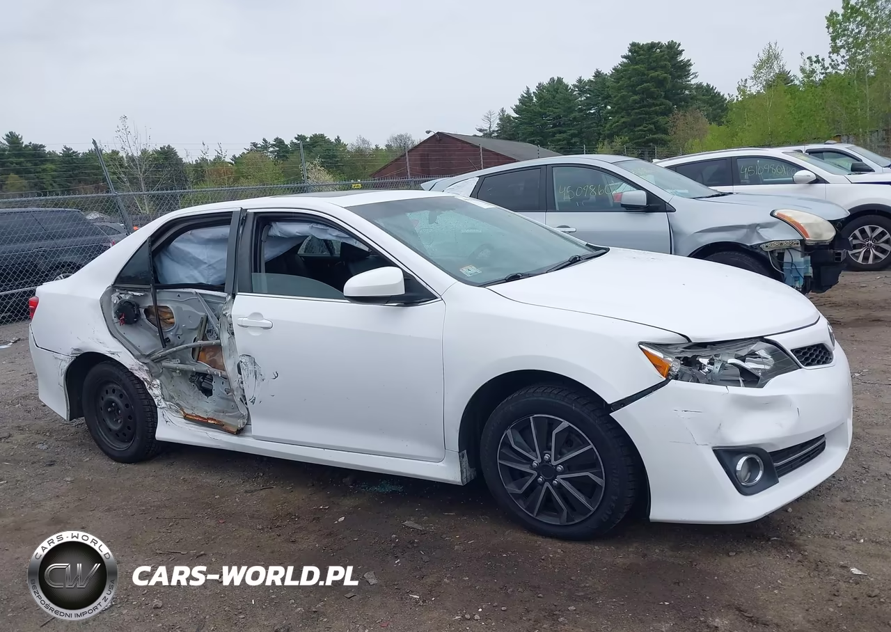 2013 Toyota Camry Se VIN:4T1BF1FK4DU690156 - 13