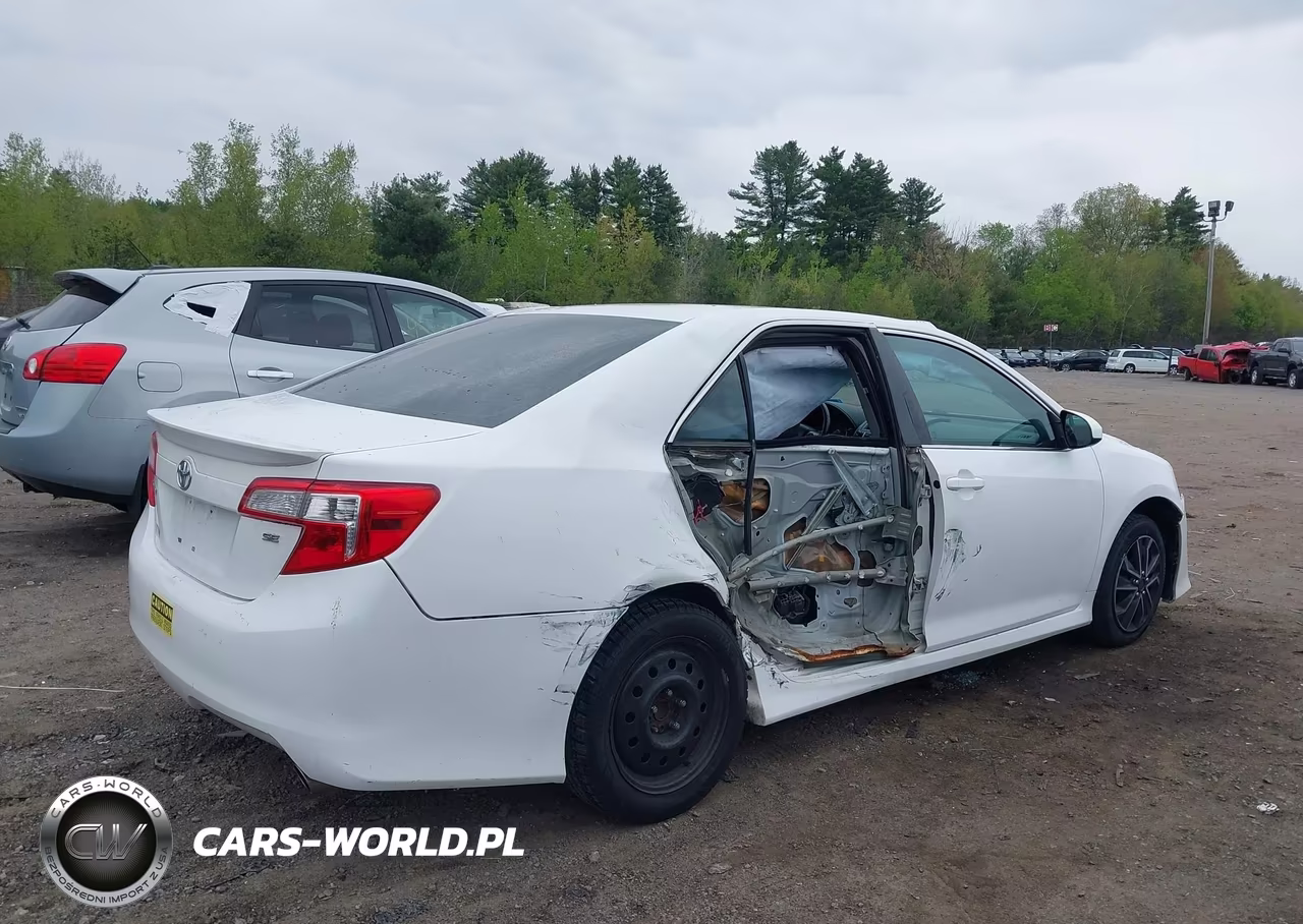 2013 Toyota Camry Se VIN:4T1BF1FK4DU690156 - 4