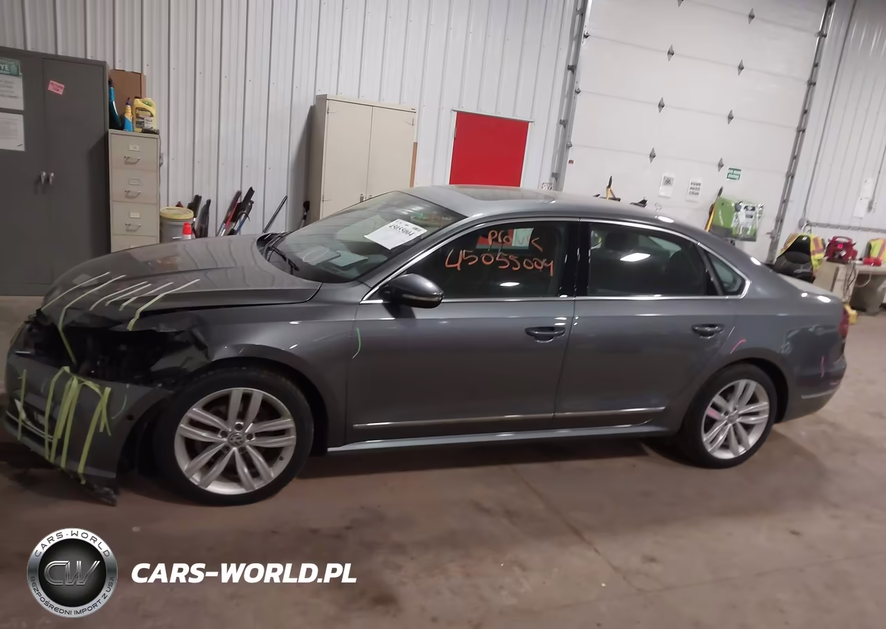 2018 Volkswagen Passat 2.0T Sel Premium VIN:1VWCA7A37JC009626 - 15