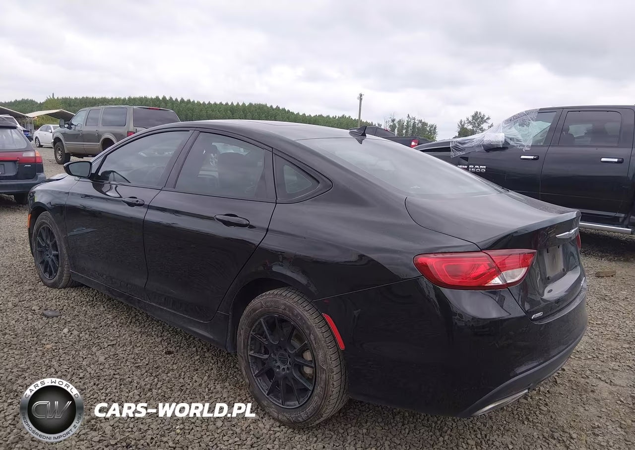 2015 Chrysler 200 S VIN:1C3CCCDG0FN540719 - 3
