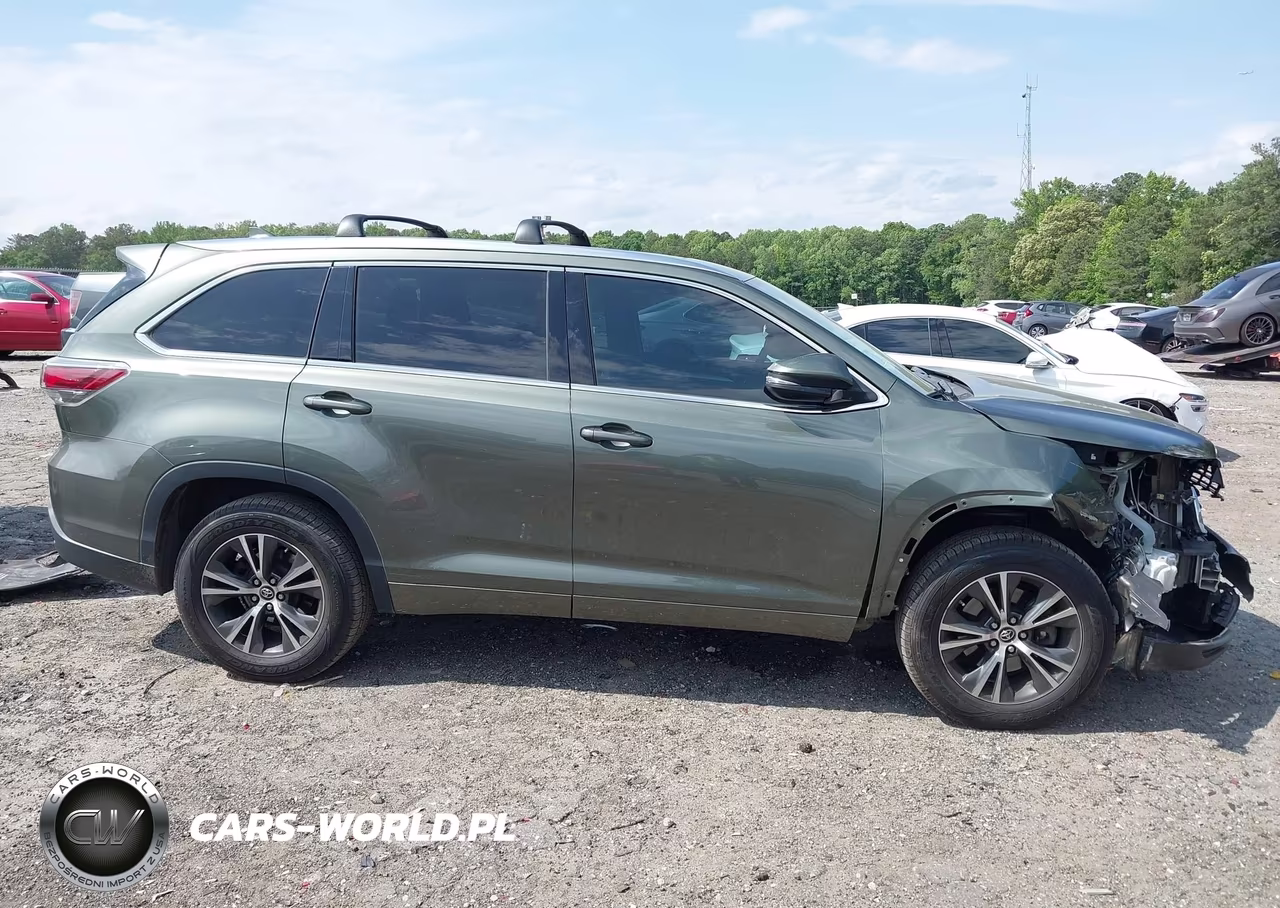 2016 Toyota Highlander Xle V6 VIN:5TDKKRFH8GS186396 - 13