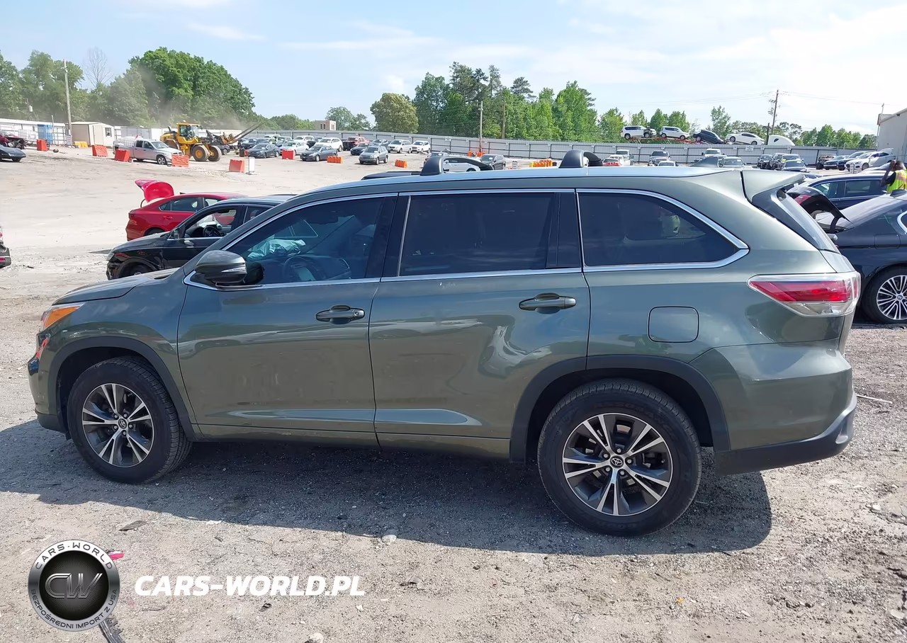 2016 Toyota Highlander Xle V6 VIN:5TDKKRFH8GS186396 - 14