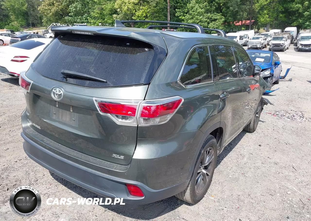 2016 Toyota Highlander Xle V6 VIN:5TDKKRFH8GS186396 - 4