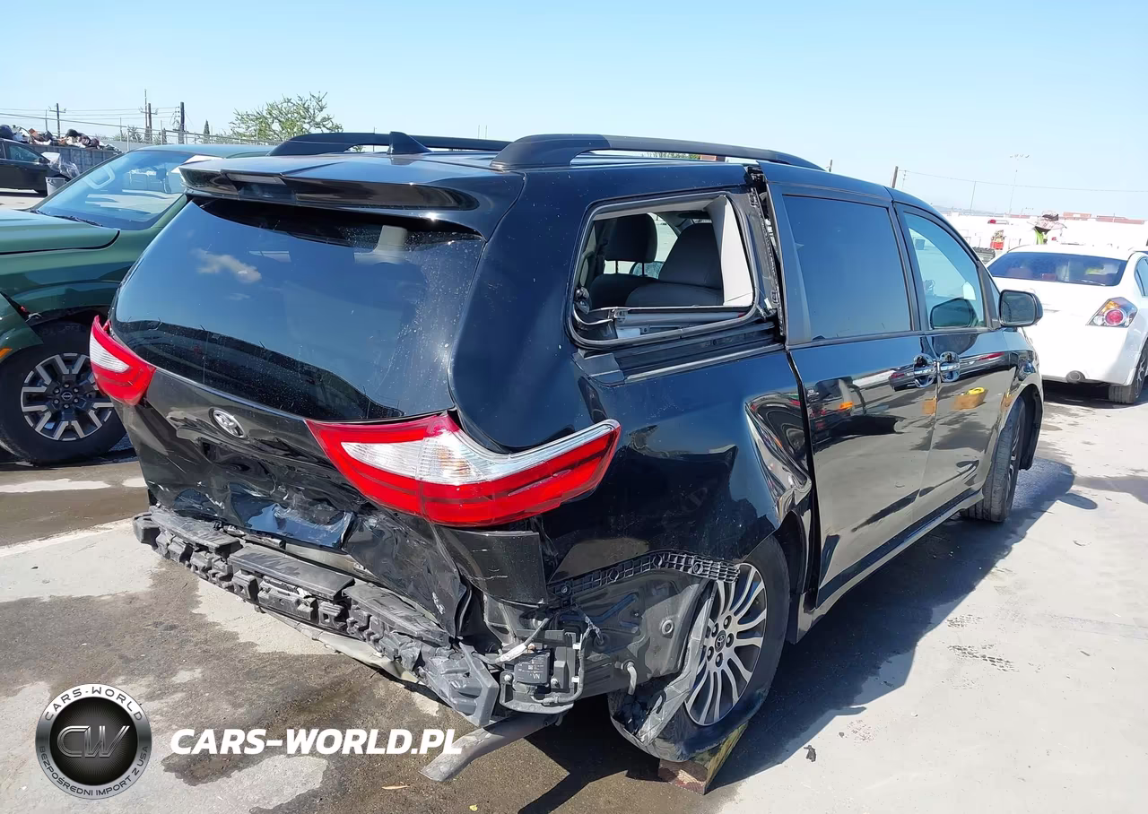 2018 Toyota Sienna Xle 8 Passenger VIN:5TDYZ3DC0JS909756 - 4
