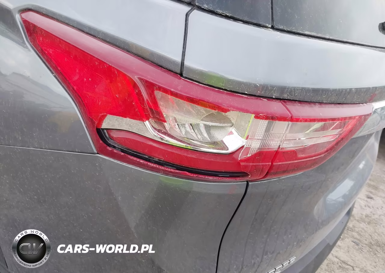 2019 Chevrolet Traverse Ls VIN:1GNERFKW8KJ242636 - 20