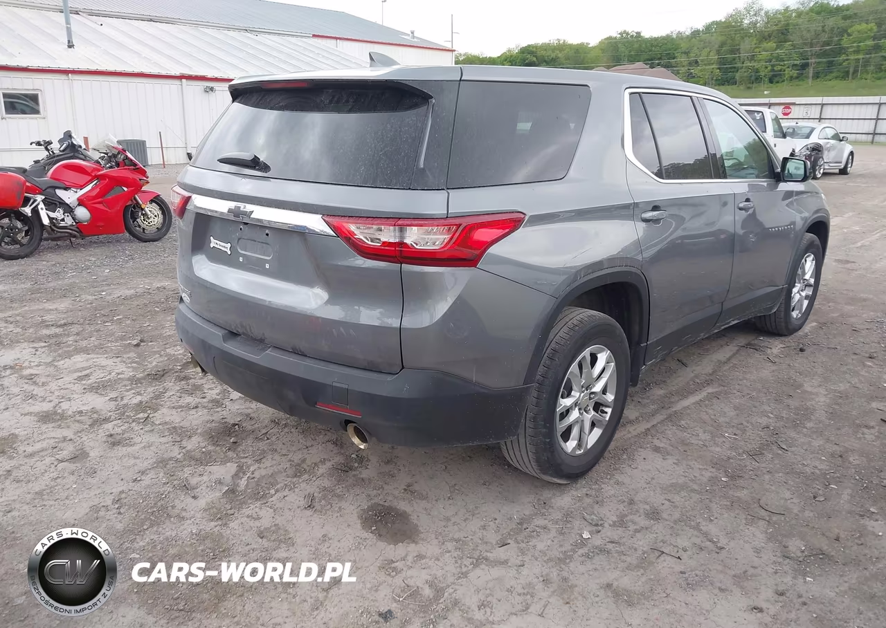 2019 Chevrolet Traverse Ls VIN:1GNERFKW8KJ242636 - 4