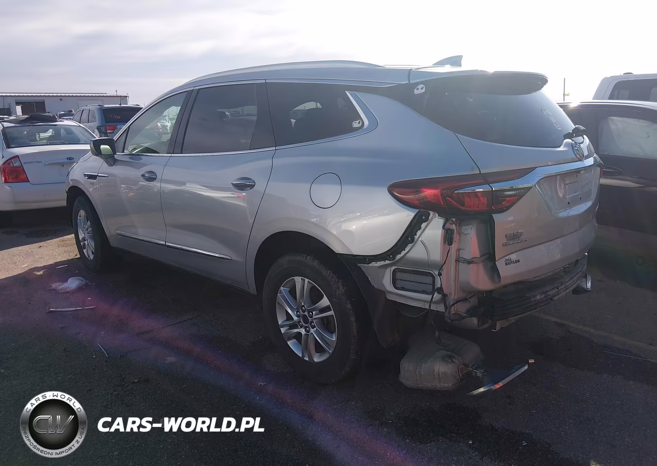 2018 Buick Enclave Essence VIN:5GAERBKW5JJ267303 - 3