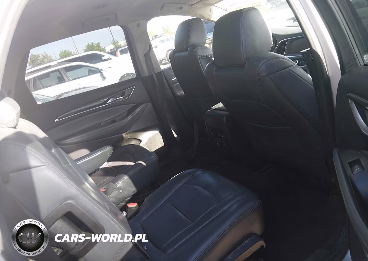 2018 Buick Enclave Essence VIN:5GAERBKW5JJ267303 - 8