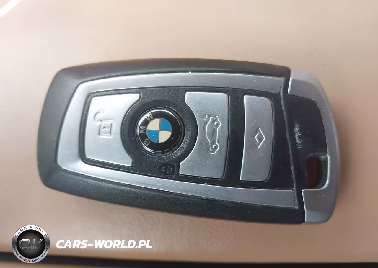 2012 BMW 750I xDrive VIN:WBAKC6C50CC396151 - 11