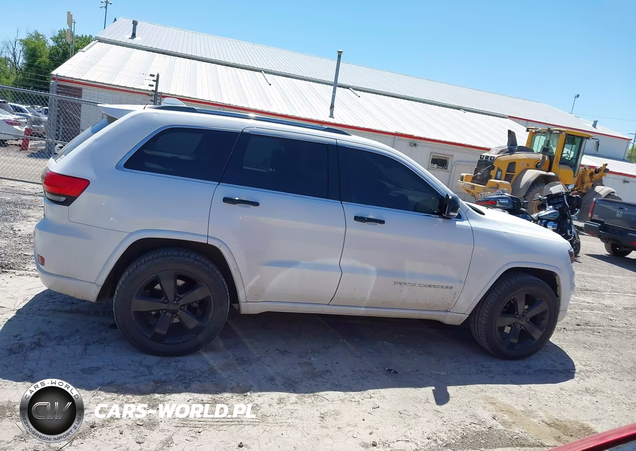 2014 Jeep Grand Cherokee Overland VIN:1C4RJFCG4EC311811 - 13