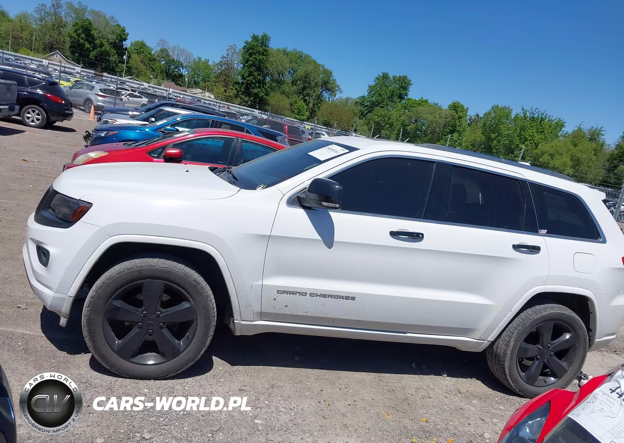 2014 Jeep Grand Cherokee Overland VIN:1C4RJFCG4EC311811 - 14