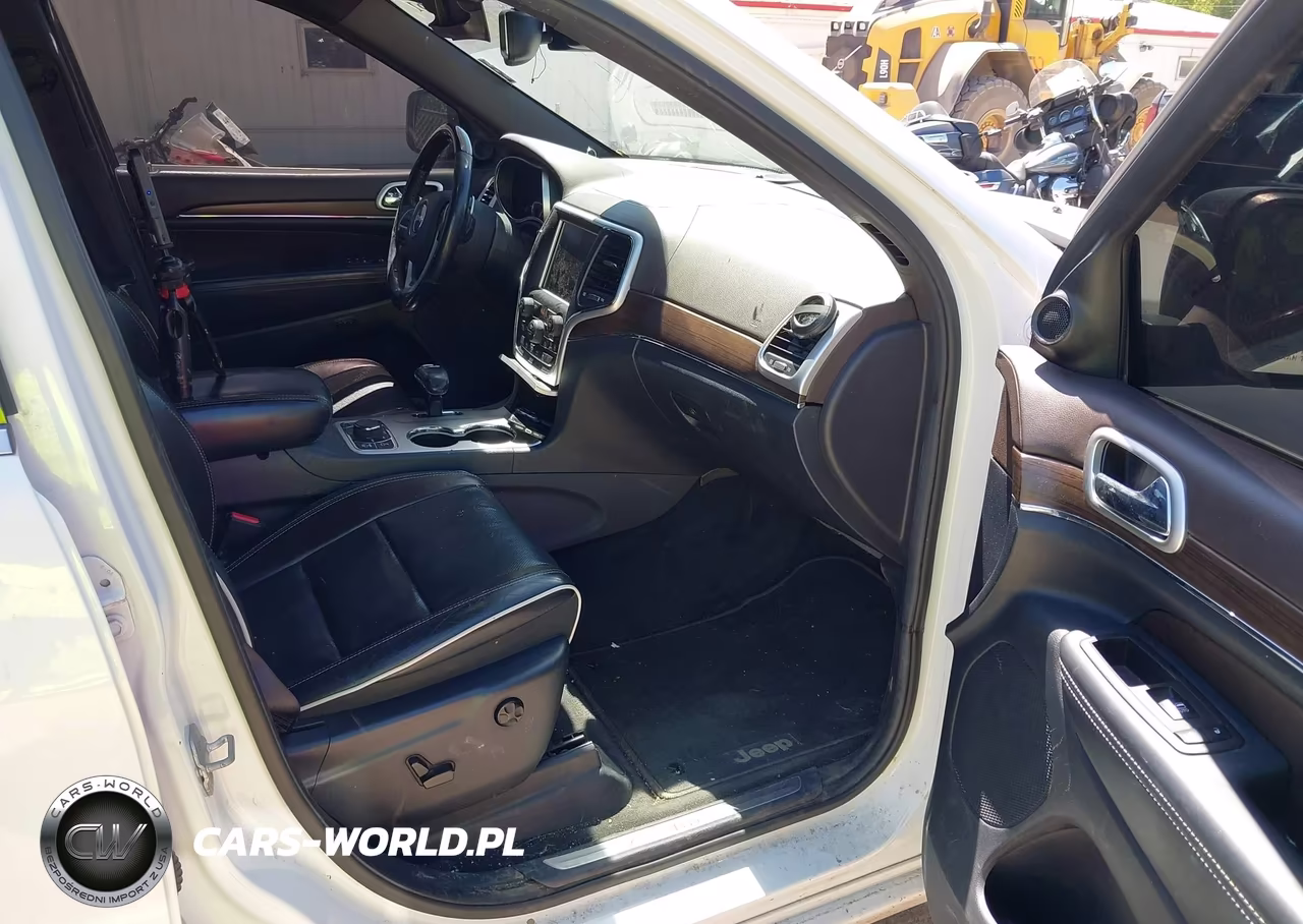 2014 Jeep Grand Cherokee Overland VIN:1C4RJFCG4EC311811 - 5