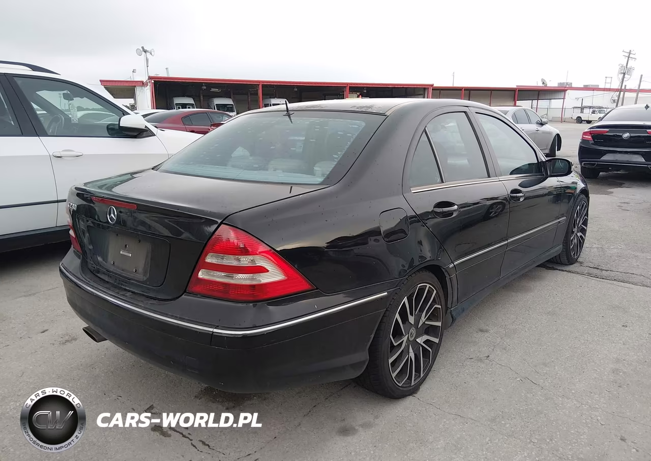 2006 Mercedes-Benz C-Class Sport VIN:WDBRF52H66E020852 - 4