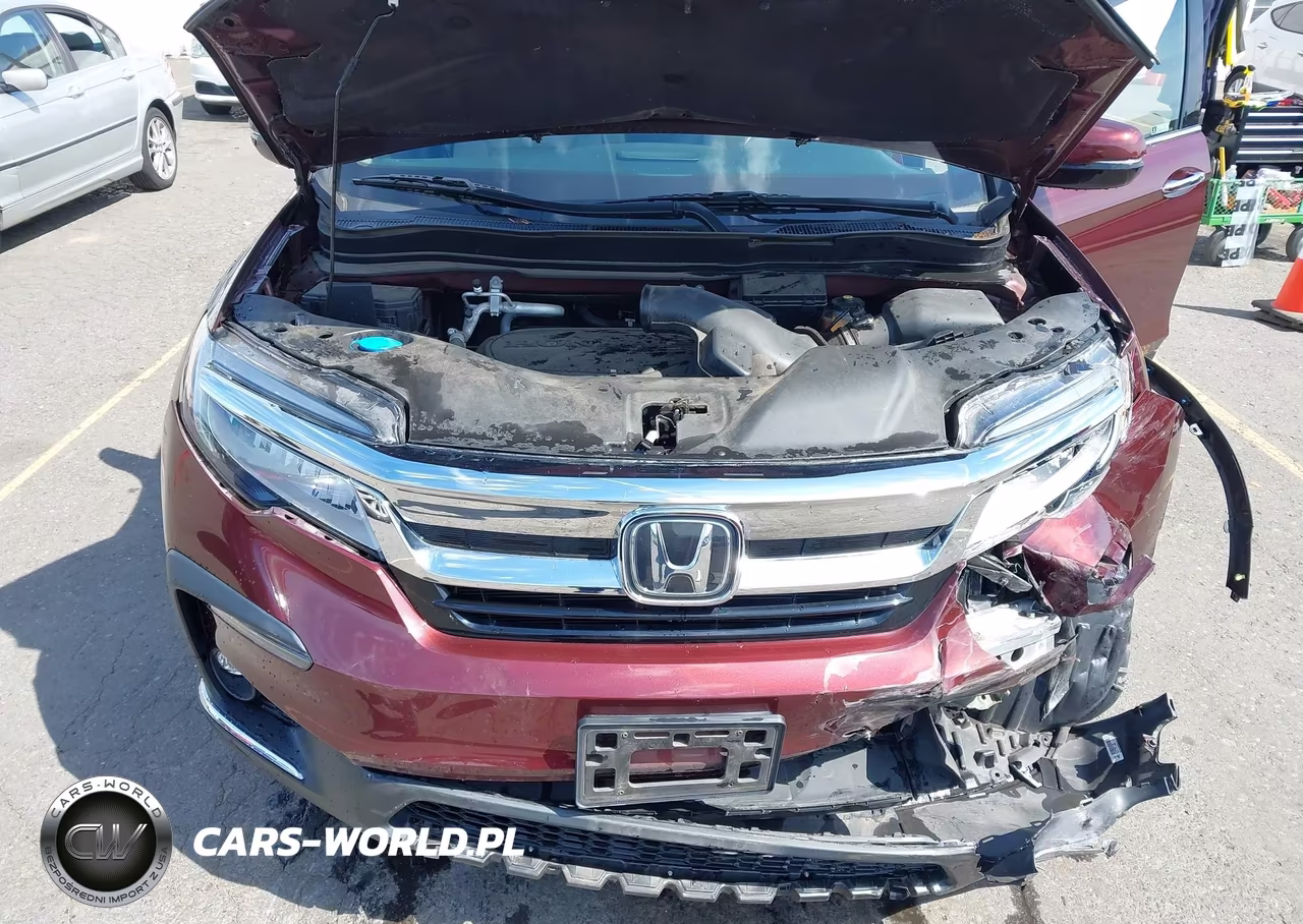 2019 Honda Pilot Touring VIN:5FNYF6H68KB039257 - 10