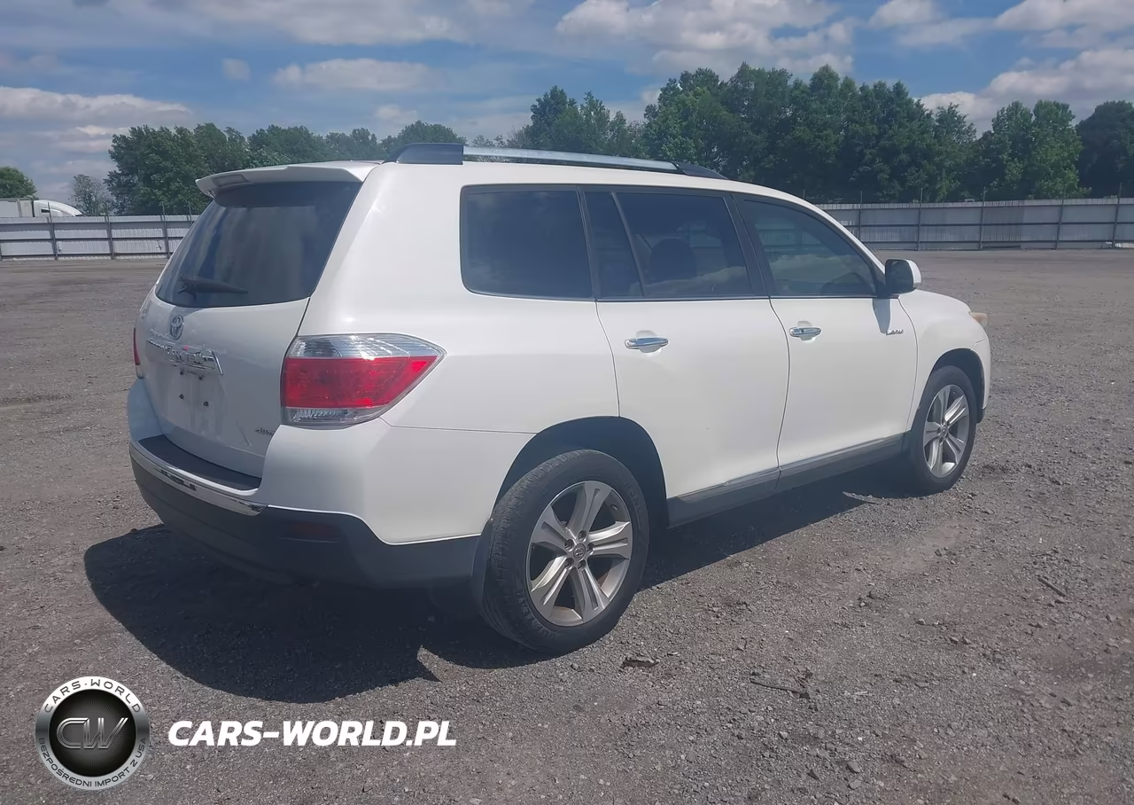 2013 Toyota Highlander Limited V6 VIN:5TDDK3EH1DS214946 - 4