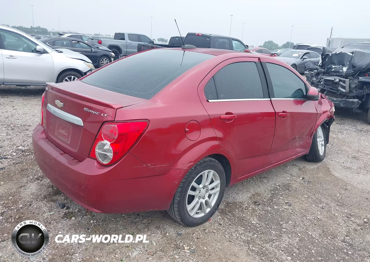 2015 Chevrolet Sonic Lt Auto VIN:1G1JC5SH1F4165870 - 4